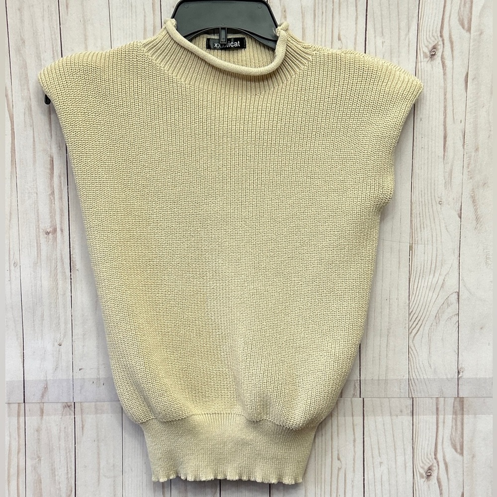 Sweater Vest Size M